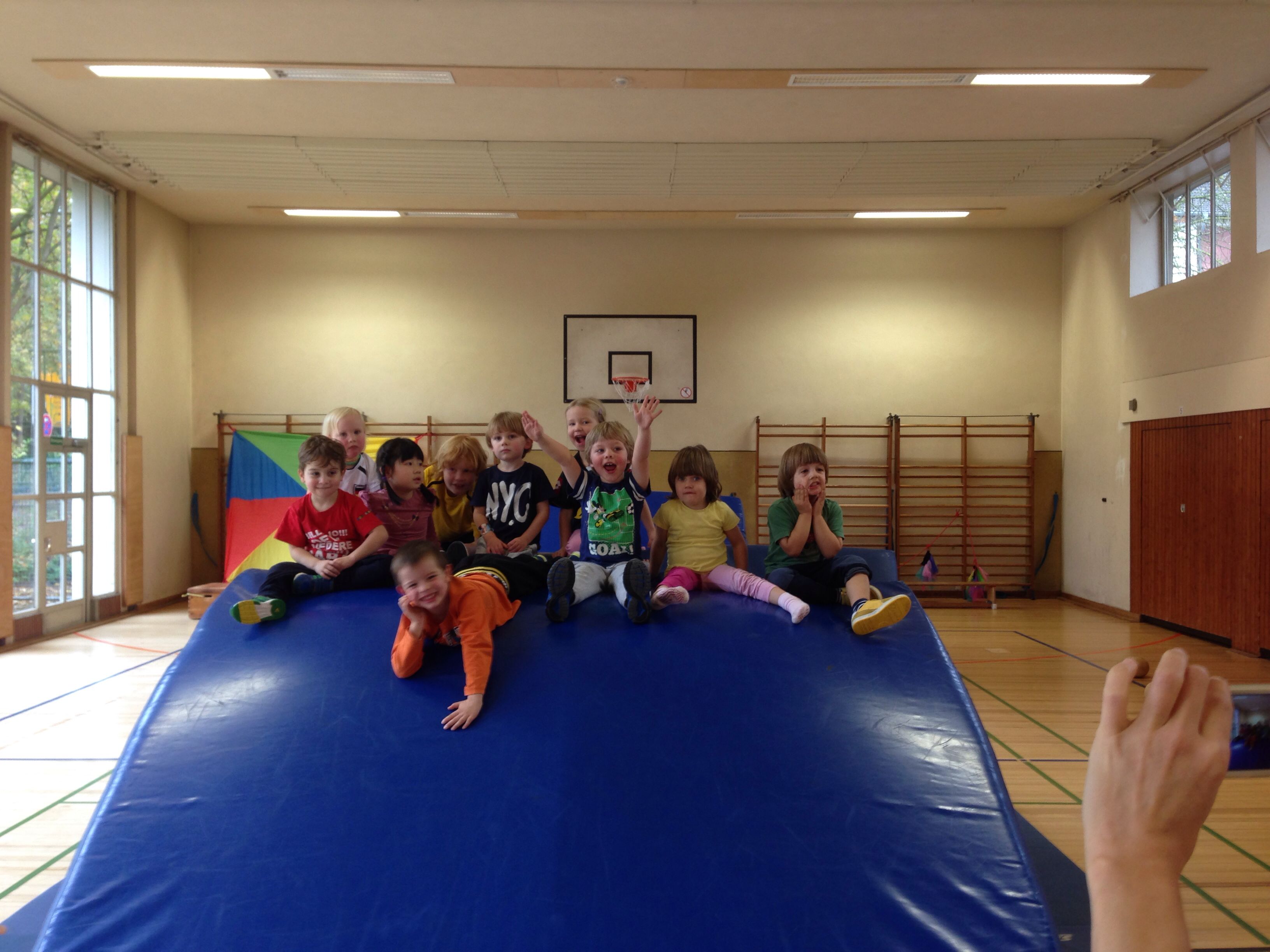Kindersport / -turnen Flöhe und Wiesel